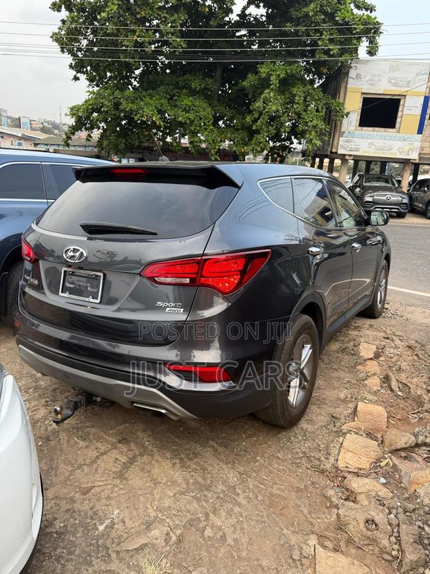 Hyundai Santa Fe SE AWD 2018 Blue