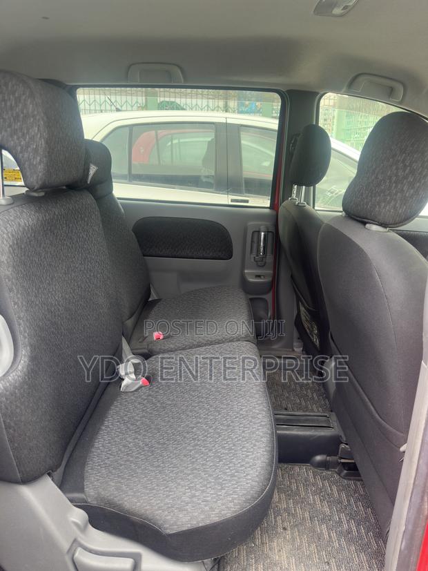 Toyota Sienta 2013 Red