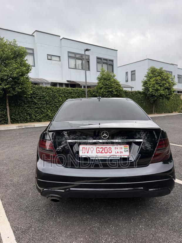 Mercedes-Benz C250 2013 Black