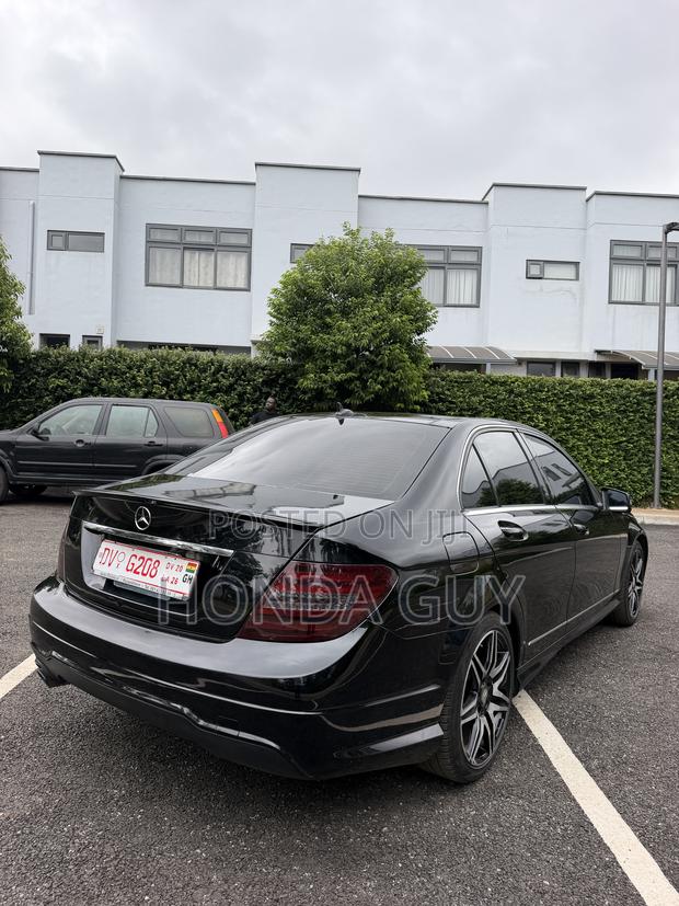 Mercedes-Benz C250 2013 Black