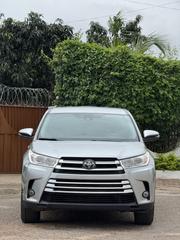 Toyota Highlander LE 2019 Silver for sale