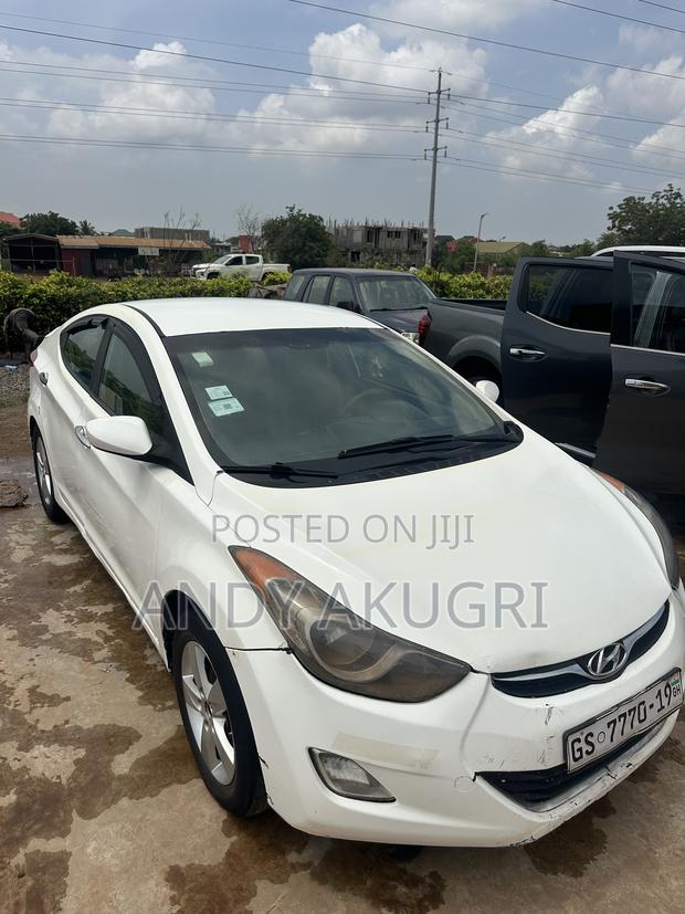 Hyundai Elantra 2013 White