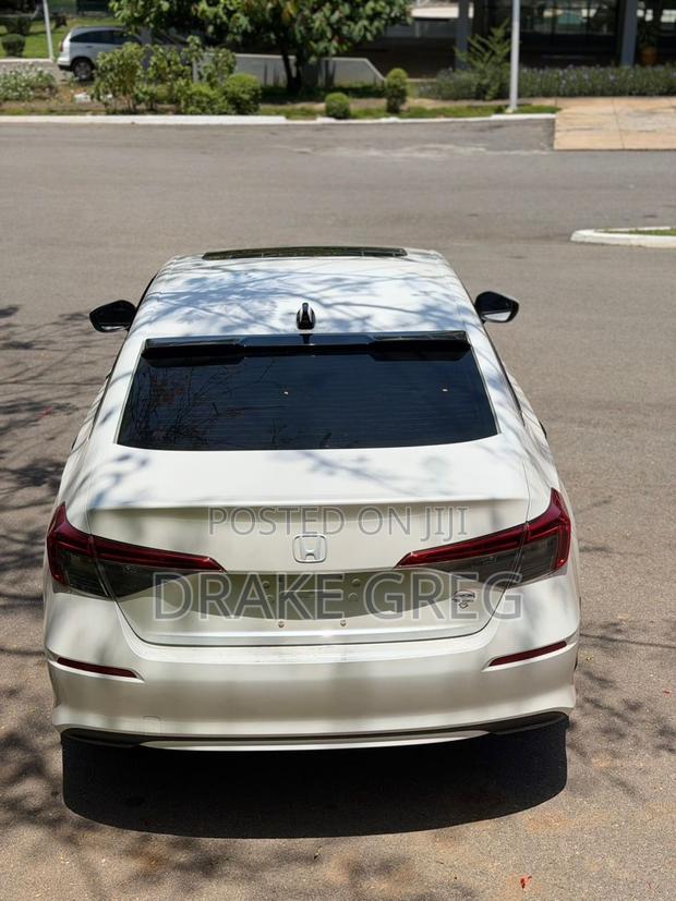 Honda Civic 2022 White