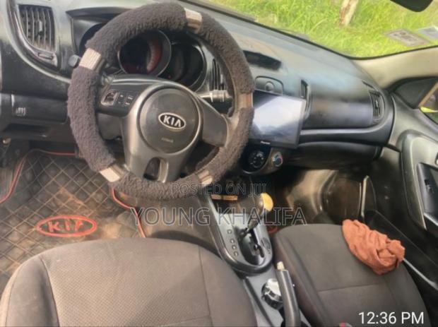 Kia Cerato 2010 Black