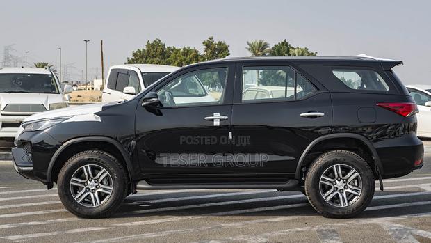 New Toyota Fortuner 2025 Black