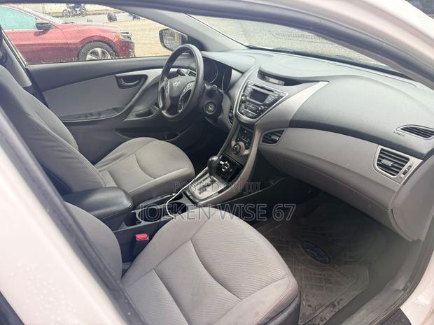 Hyundai Elantra GLS Automatic 2012 White