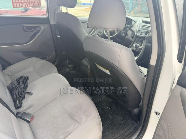 Hyundai Elantra GLS Automatic 2012 White