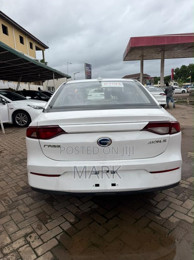 Car 2020 White
