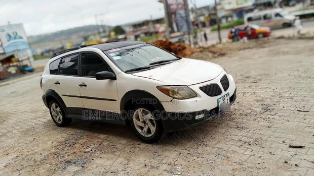 Pontiac Vibe 2007 White