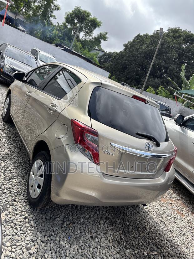 Toyota Vitz 1.5 FWD 3dr 2016 Gold