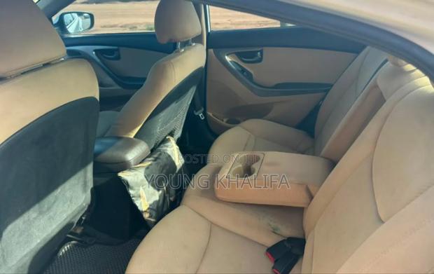 Hyundai Elantra 2013 White
