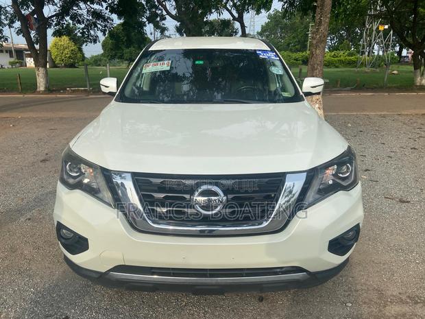 Nissan Pathfinder SL 4dr 4x4 (3.5L 6cyl) 2017 White