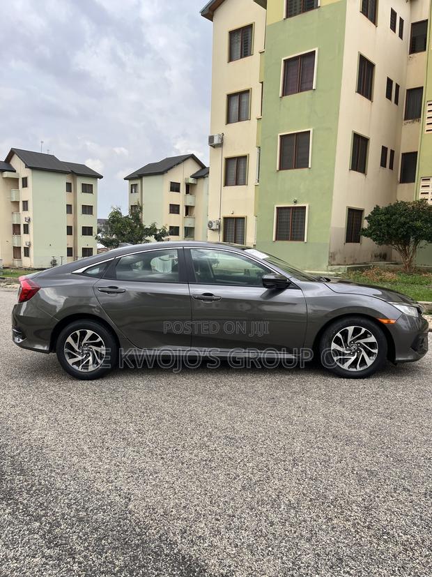 Honda Civic EX Sedan 2018 Gray