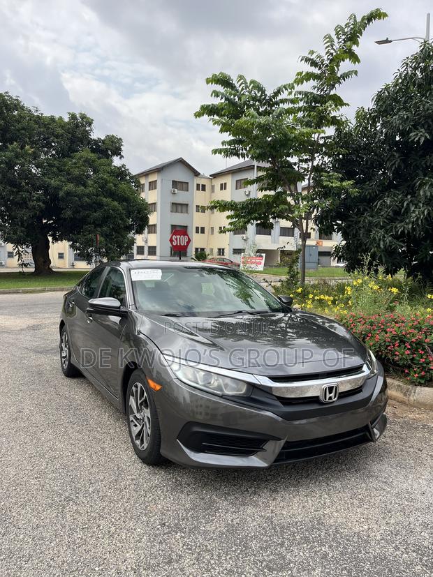 Honda Civic EX Sedan 2018 Gray