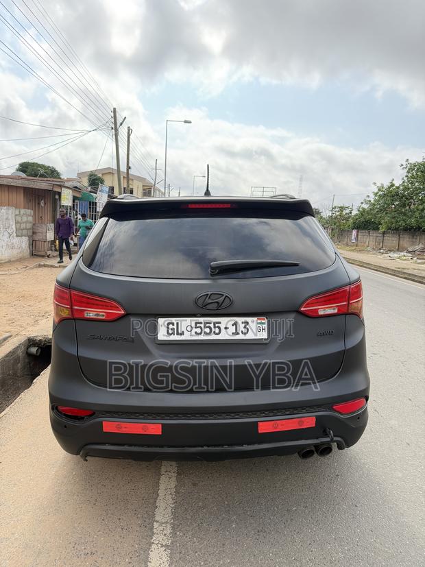 Hyundai Santa Fe Sport 2013 Black