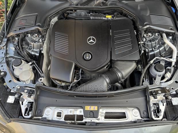 Mercedes-Benz C300 2022 Gray