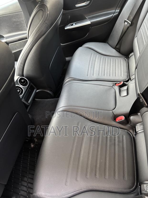Mercedes-Benz C300 2022 Gray