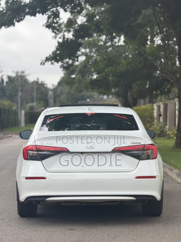 Honda Civic Touring 2022 White