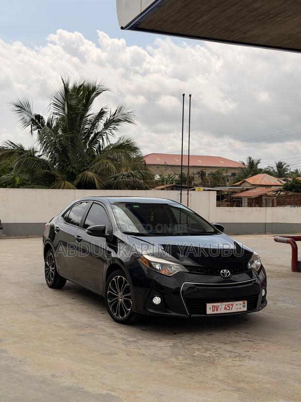 Toyota Corolla S Plus 4dr Sedan (1.8L 4cyl CVT) 2015 Black