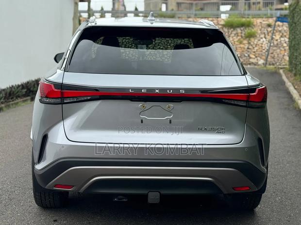 Lexus RX 2025 Silver