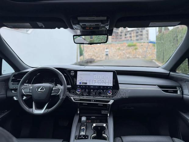 Lexus RX 2025 Silver