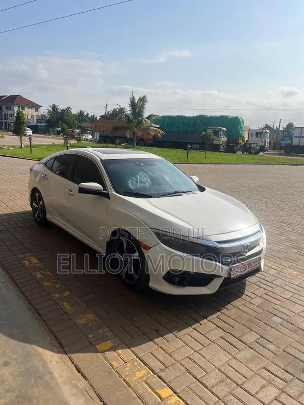 Honda Civic 2017 White