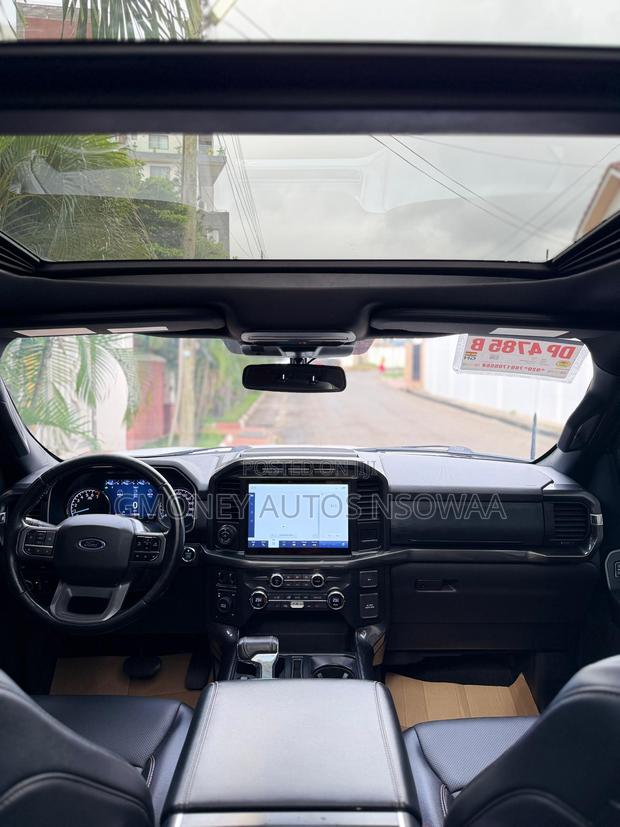 Ford F-150 XLT 2022 White