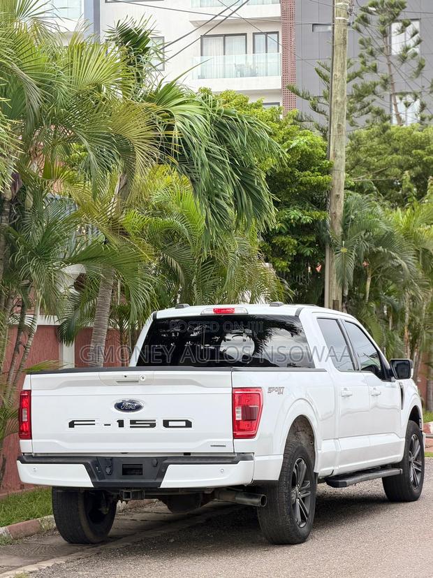 Ford F-150 XLT 2022 White