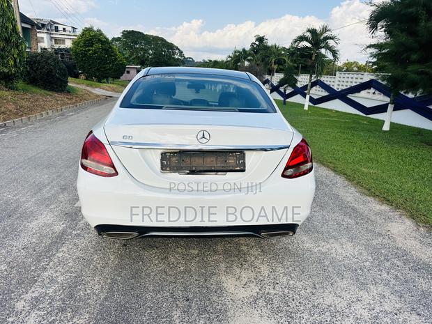 Mercedes-Benz C300 2017 White