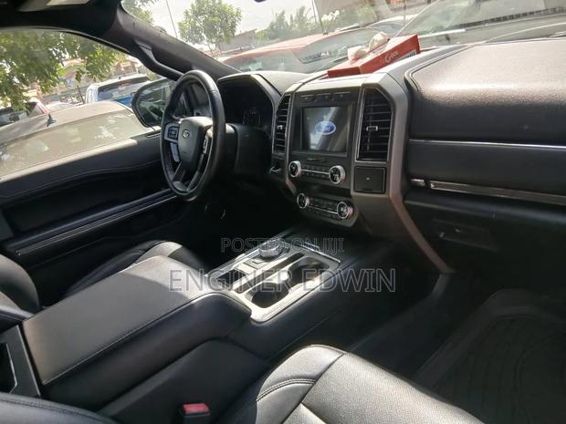 Ford Expedition 2020 Silver