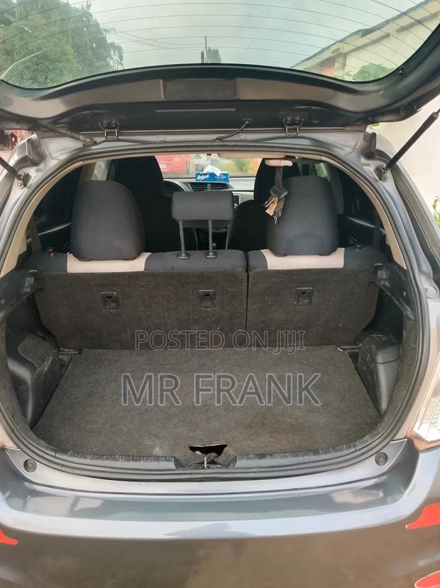 Toyota Yaris 2012 Gray
