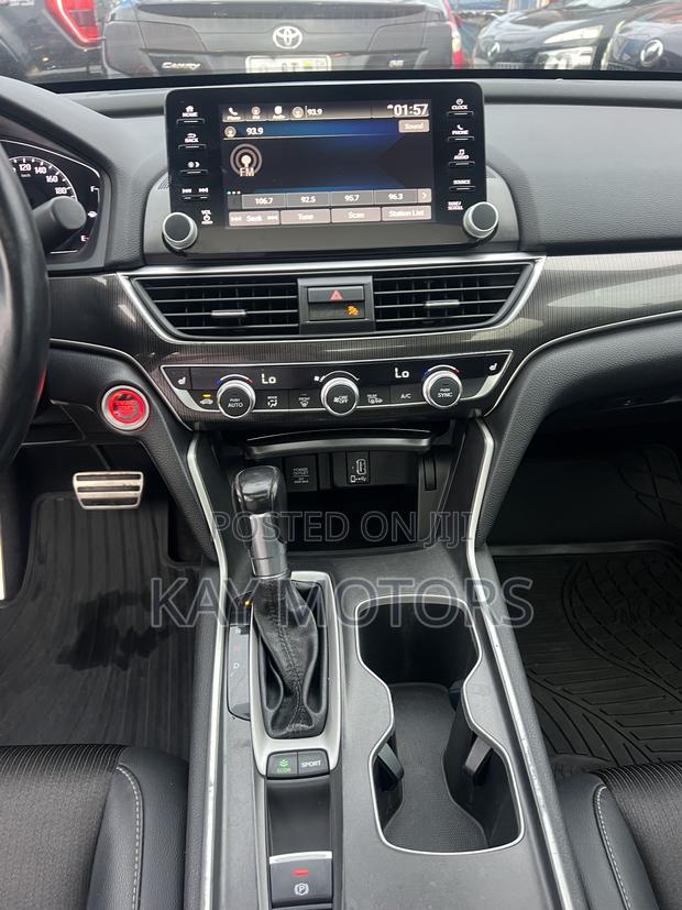 Honda Accord Sport (1.5L 4cyl Turbo CVT) 2019 Black