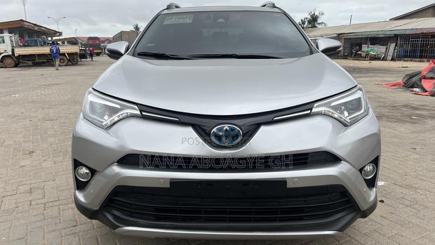 Toyota RAV4 2018 Gray