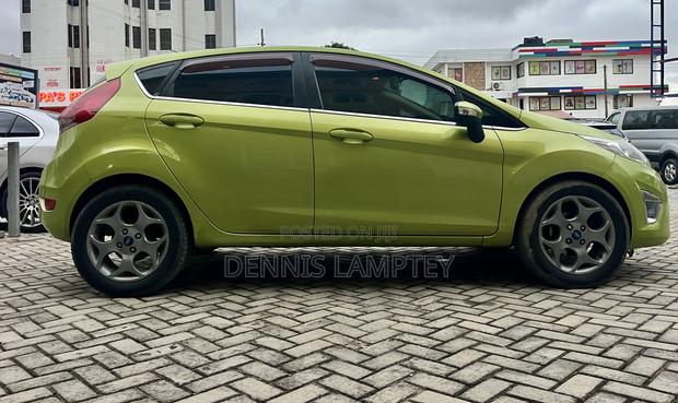 Ford Fiesta 2012 Green