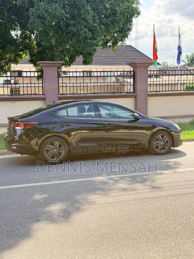 Hyundai Elantra Value Edition 2019 Black