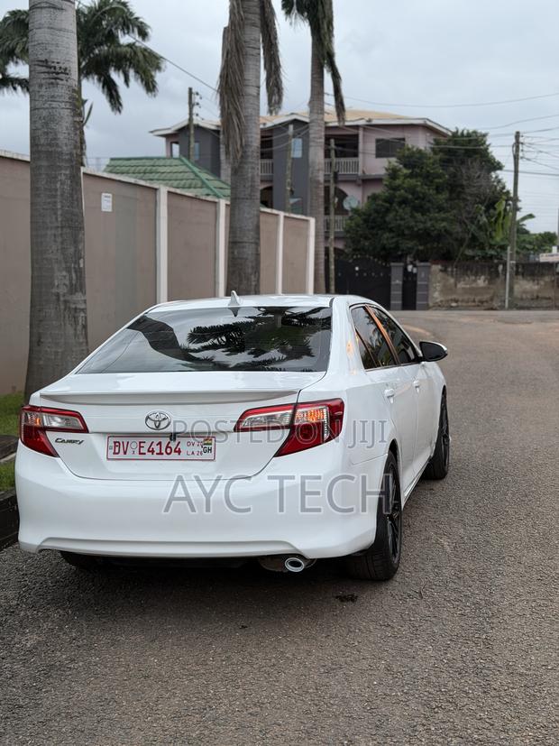 Toyota Camry L 4dr Sedan (2.5L 4cyl 6A) 2014 White