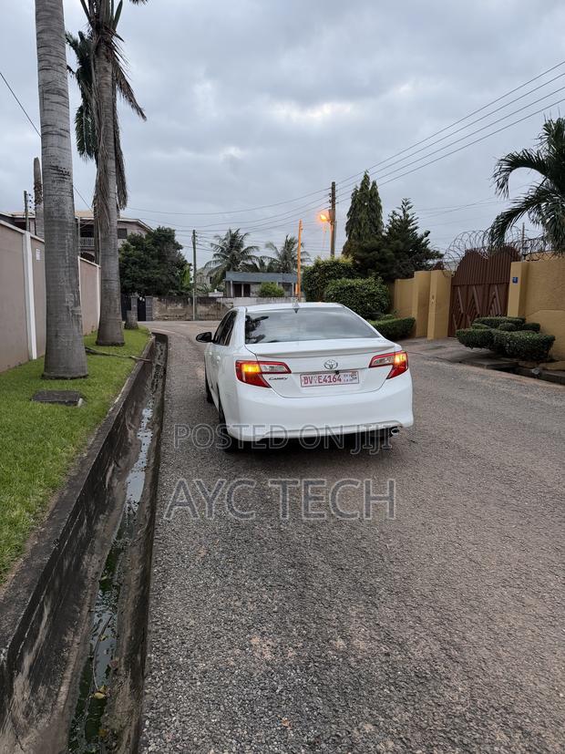 Toyota Camry L 4dr Sedan (2.5L 4cyl 6A) 2014 White