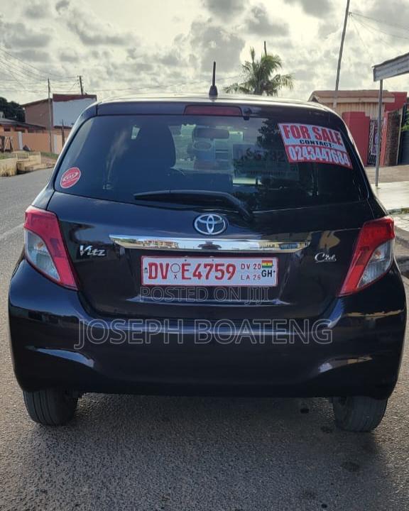 Toyota Vitz 1.3 AWD 5dr 2013 Burgundy