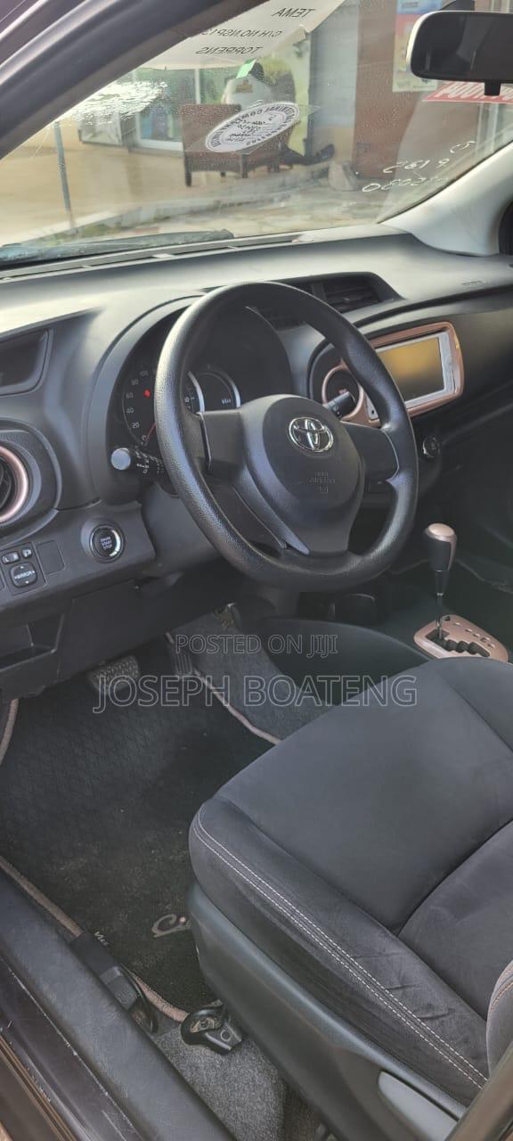 Toyota Vitz 1.3 AWD 5dr 2013 Burgundy