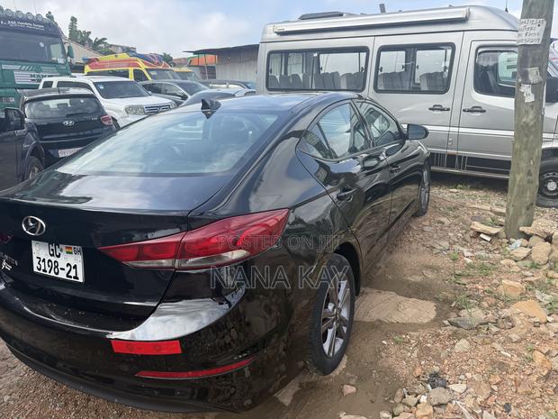 Hyundai Elantra Limited 2018 Black