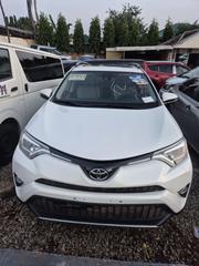 Toyota RAV4 2018 White for sale