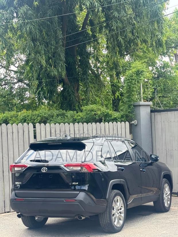 New Toyota RAV4 XLE Premium AWD 2024 Black