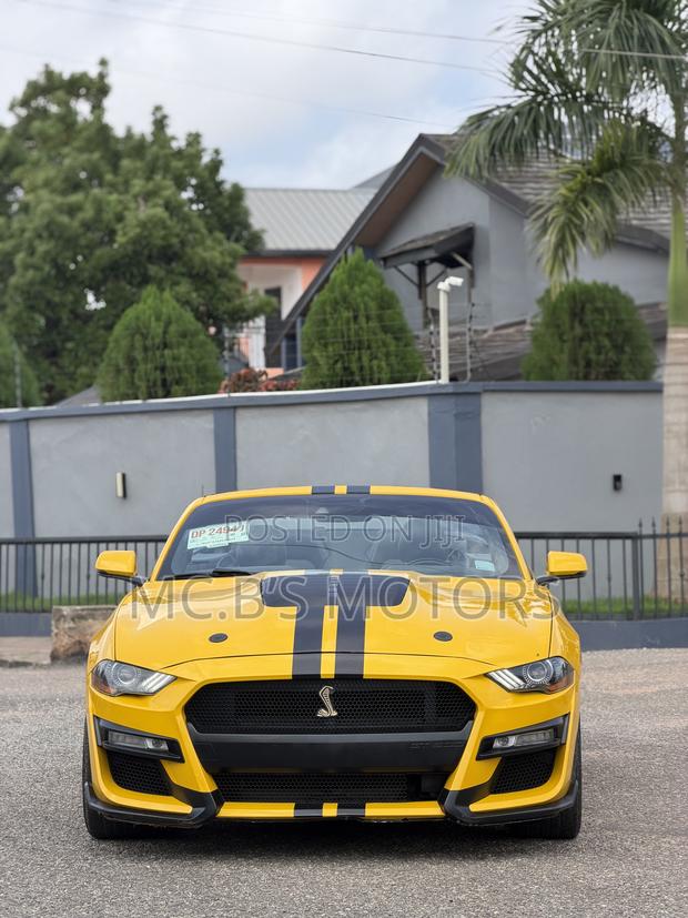 Ford Mustang 2019 Yellow