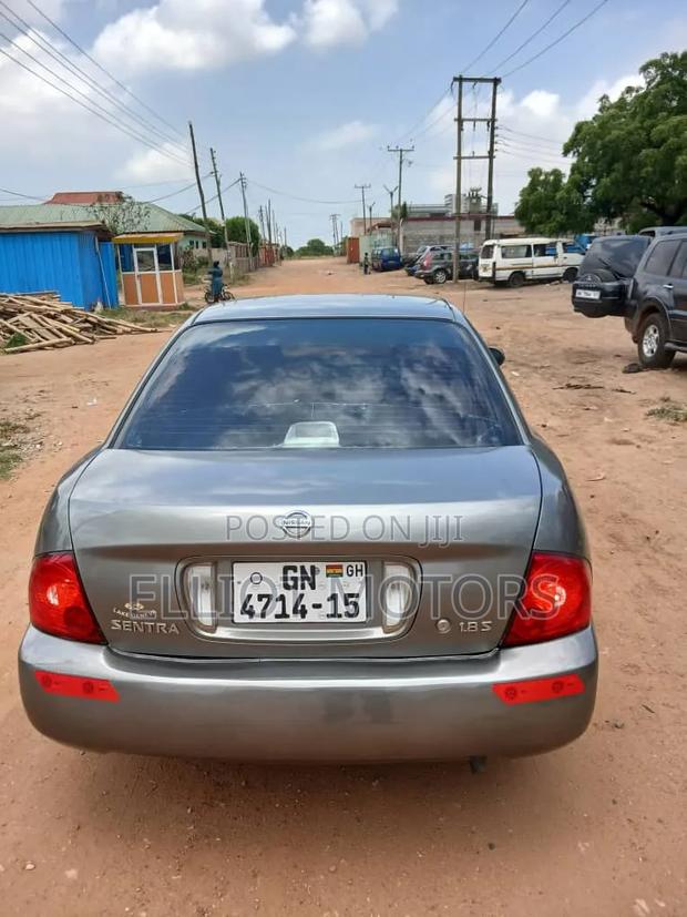 Nissan Sentra 2006 Silver