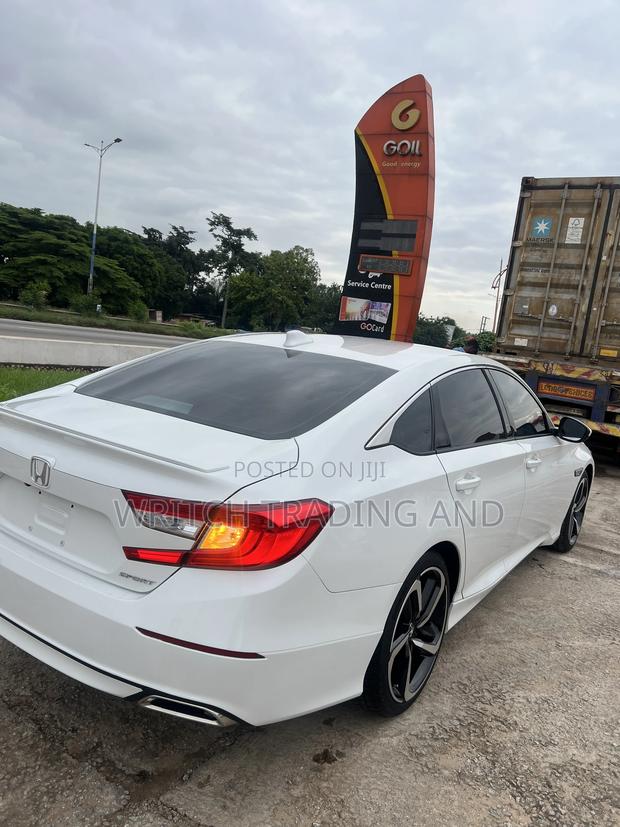 Honda Accord Sport 2018 White