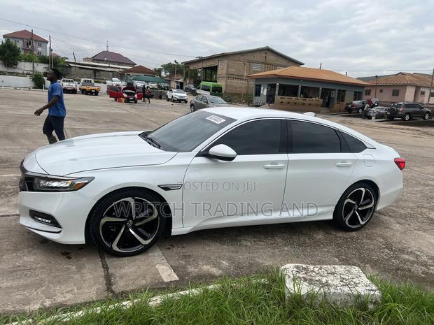 Honda Accord Sport 2018 White