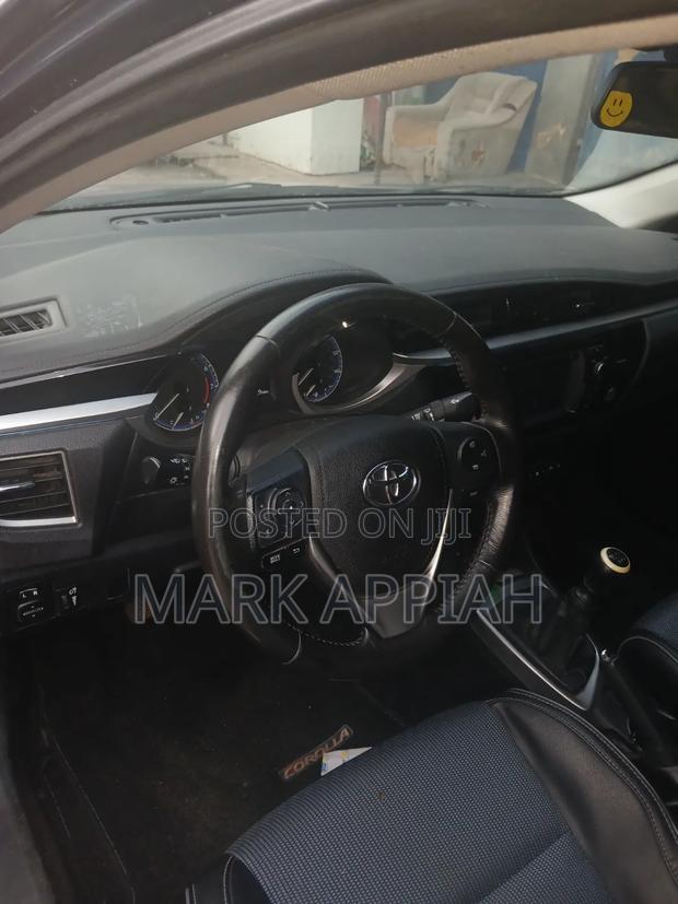 Toyota Corolla 2016 Gray