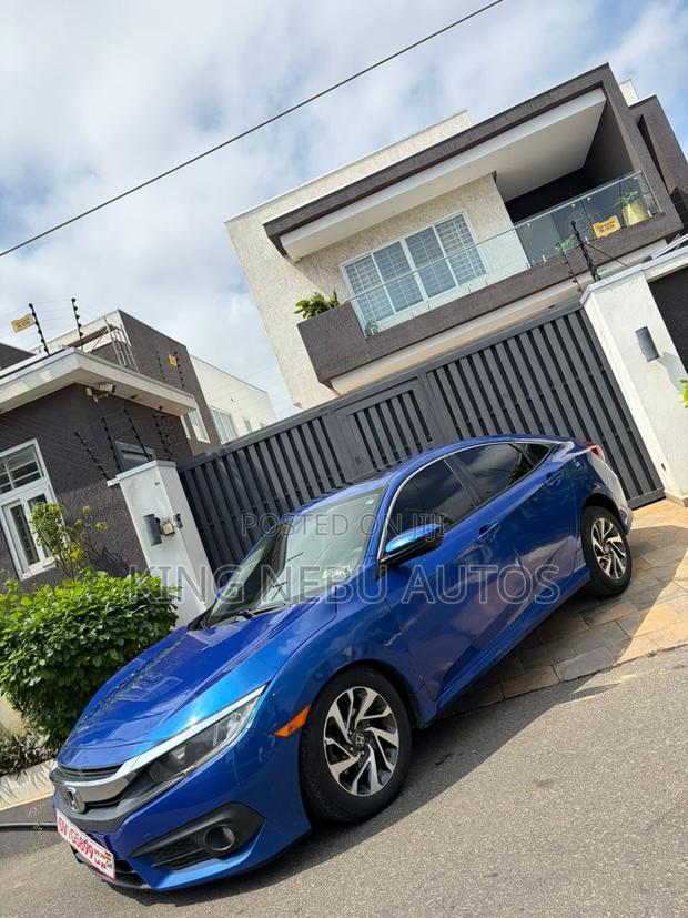 Honda Civic EX 4dr Sedan (2.0L 4cyl) 2017 Blue