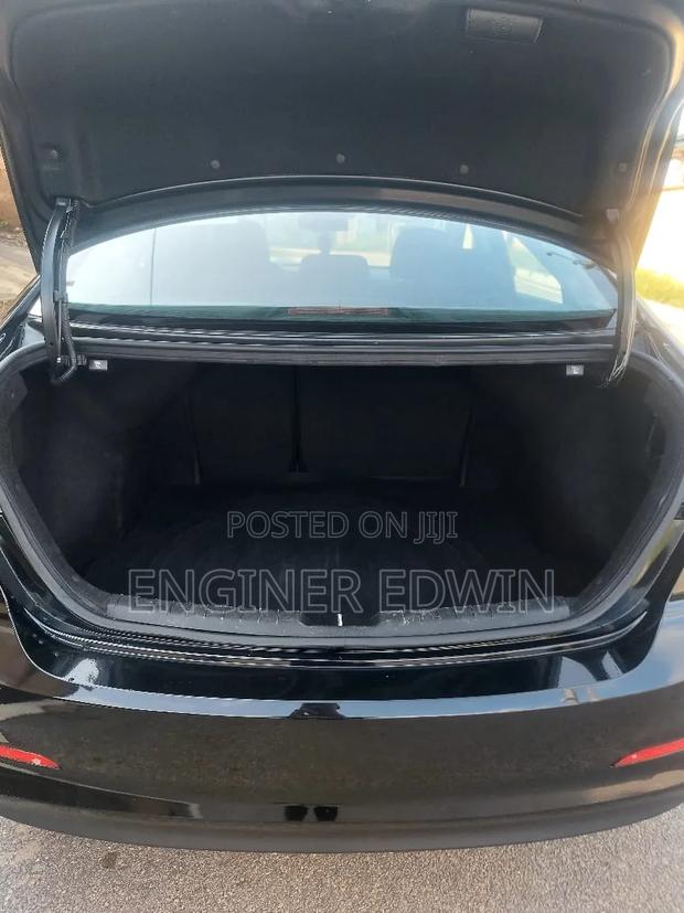 Hyundai Elantra 2017 Black