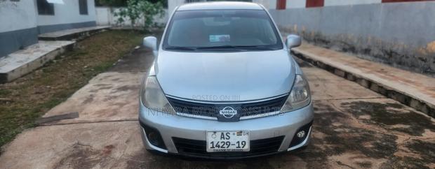 Nissan Versa 2007 Silver